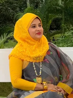 ডাঃ আয়েশা বেগ — গাইনোকোলজিস্ট ও সার্জন