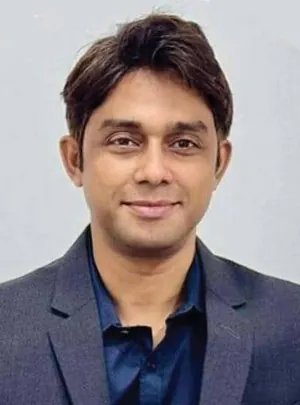 ডা. এফ. আর. খান — মেডিসিন ও গ্যাস্ট্রো-লিভার বিশেষজ্ঞ