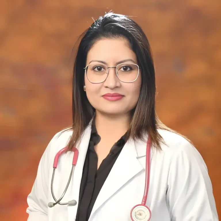 ডা. নুসরাত হক —  ক্যান্সার বিশেষজ্ঞ